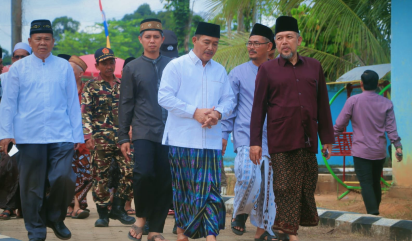 Wabup Muba Hadiri Maulid Nabi dan Haflah Ponpes Riyadhul Iman di Lawang Wetan
