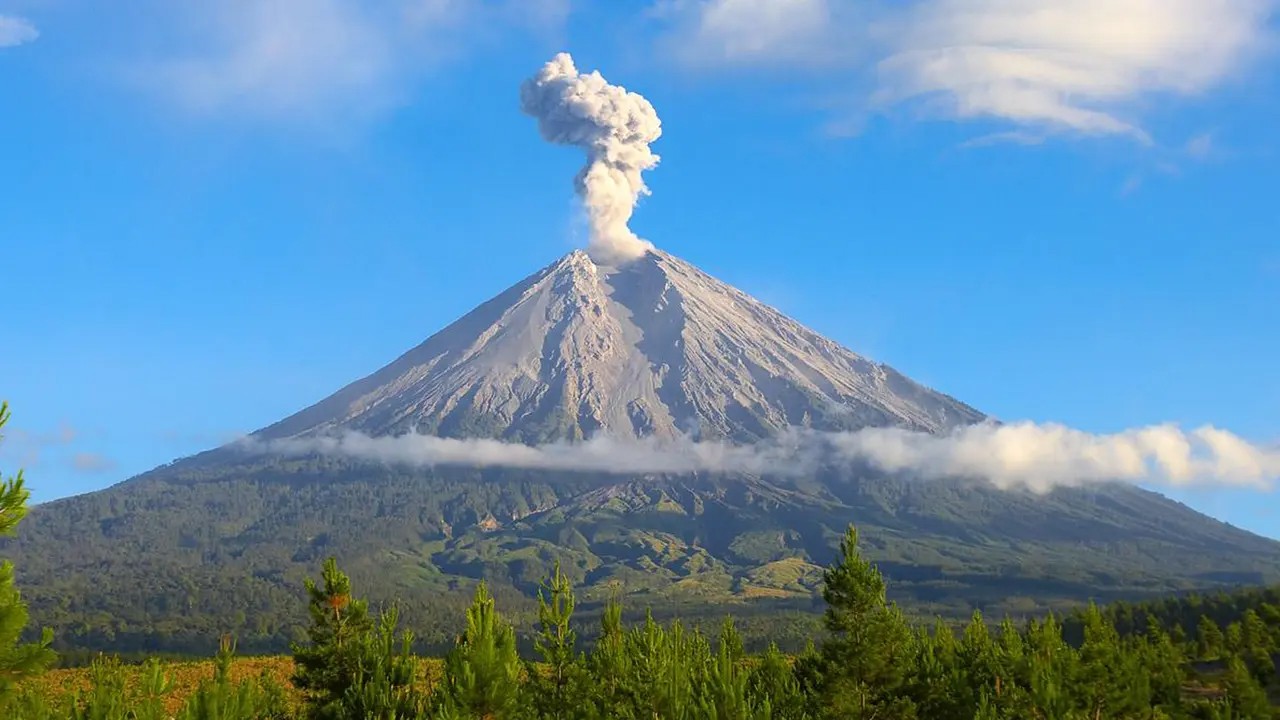 gunung_semeru2.jpg